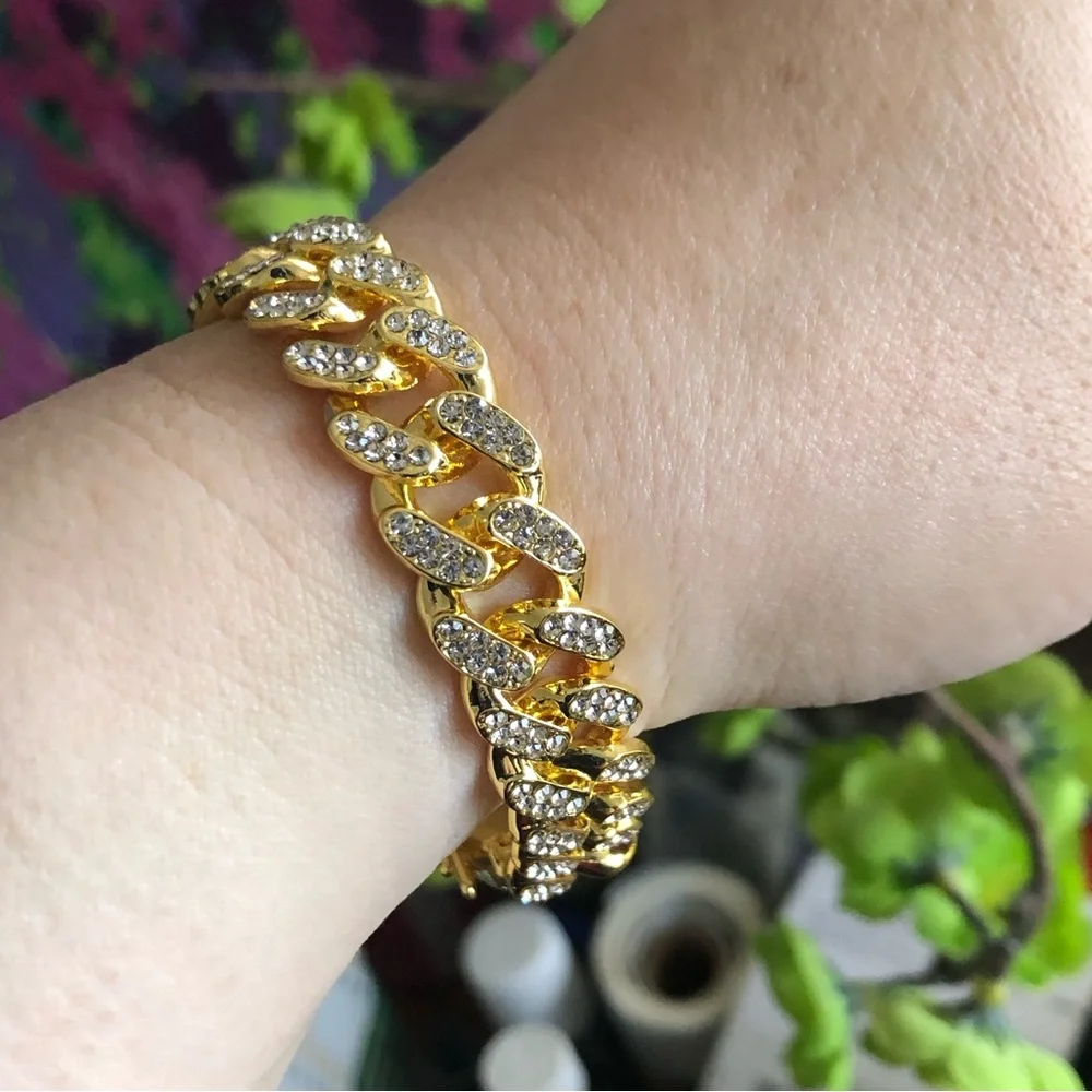Men’s and women’s gold plated sparkle iced out Cuban chain link bracelet